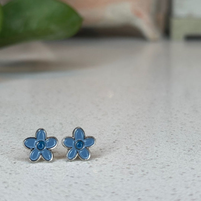 Blue Flowers: Sweet Teeny Tiny Studs.